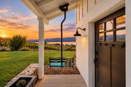 Fielding Hills Guest House - Image 2