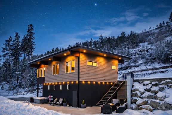 Starfall Guesthouse - Image 1
