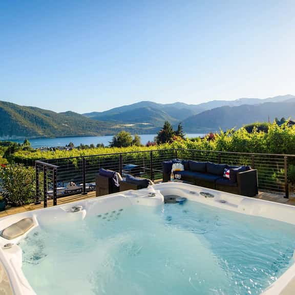 Lake Vineyard Escape - Image 1