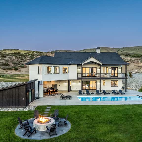 Riley Estates - Image 1